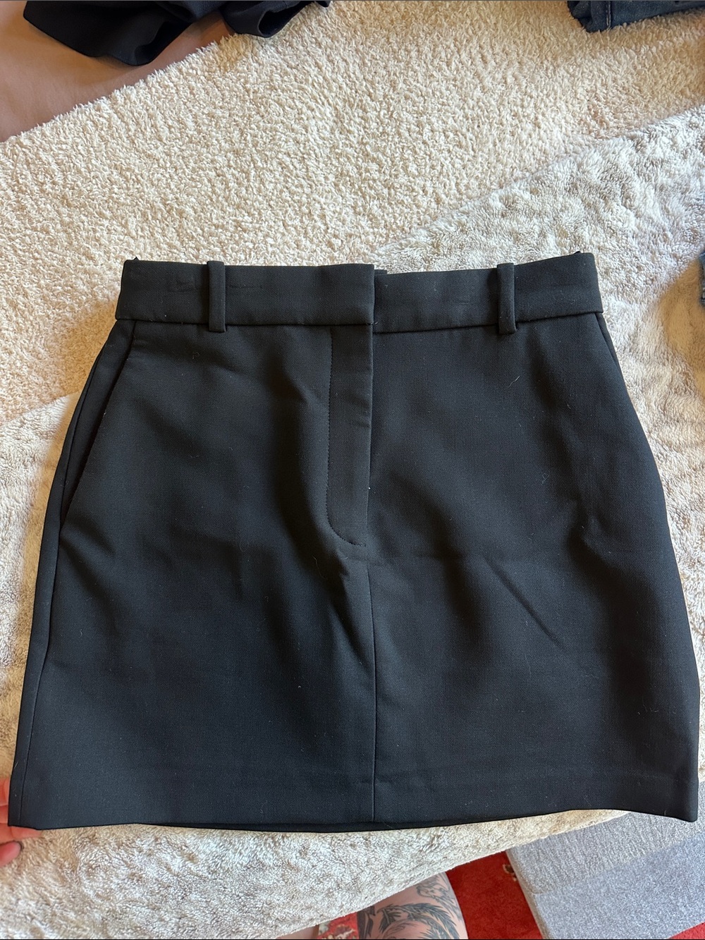 Aritzia Babaton mini skirt